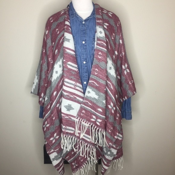 Xhilaration Red Gray Boho Tribal Fringe Poncho Cardigan Sweater One Size New - Picture 3 of 5